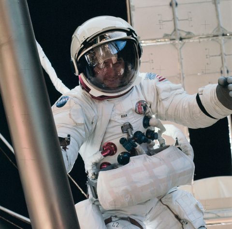 Alan Bean at the Skylab telescope mount